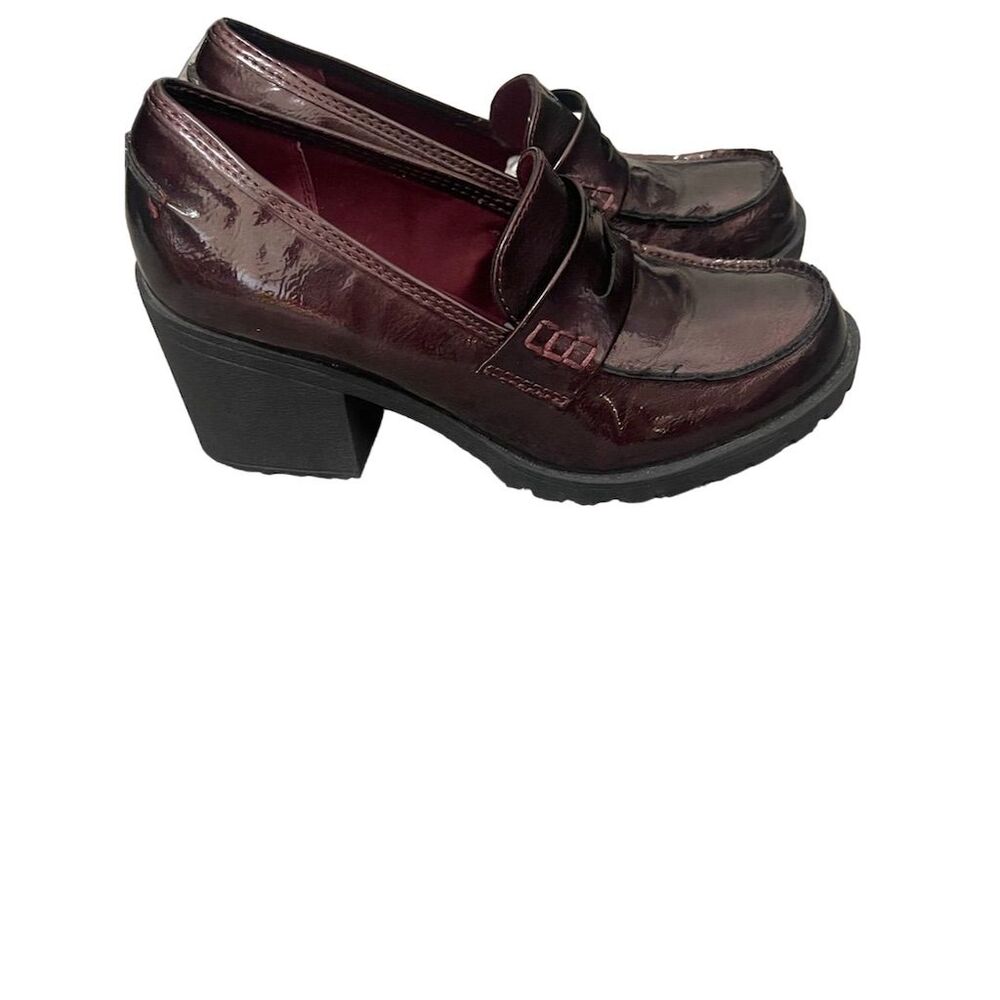 SUN + STONE Women's Burgundy Heeled Loafers Size 7 Slip-On Comfortable Casual